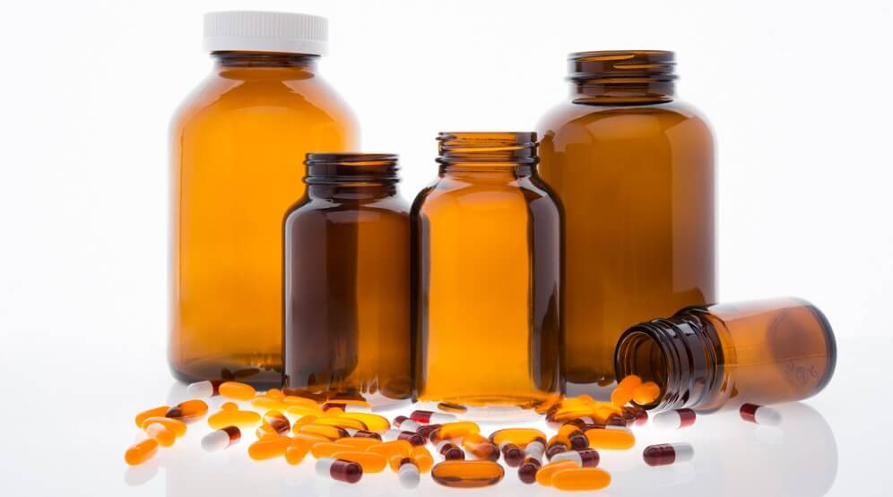 Why Amber Glass Bottles Are Perfect for Nutraceutical and Pharmaceutical Use